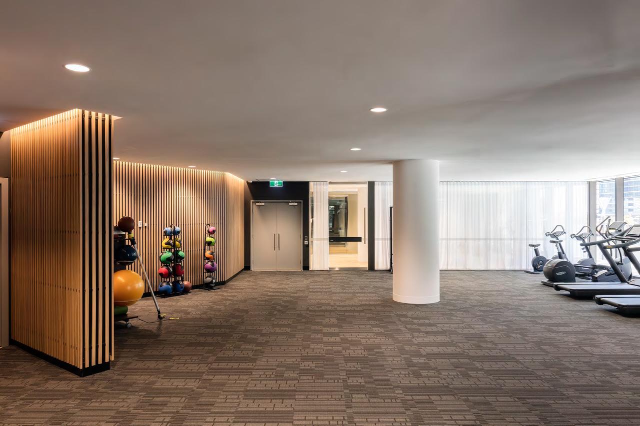 Winston Apartments Docklands Мельбурн Экстерьер фото